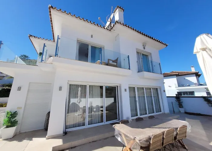 Private Luxurious Villa Walking Distance To Puerto Banus